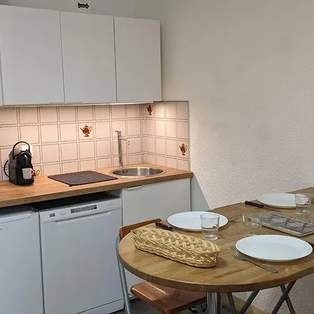Apartment 4 Pers Avec Loggia, Pieds Des Pistes, Ascenseur Et Wifi, Centre Station - Fr-1-262-103 Forest des Baniols